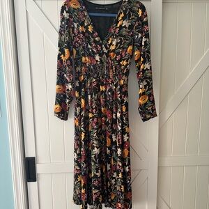 Zara Trafaluc Floral Long Dress Women’s Small Long Sleeve V-Neck Smocked Waist